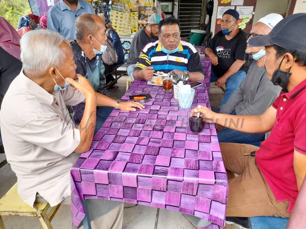 Majukan pendidikan kemahiran dan sukan di DUN Ayer Limau