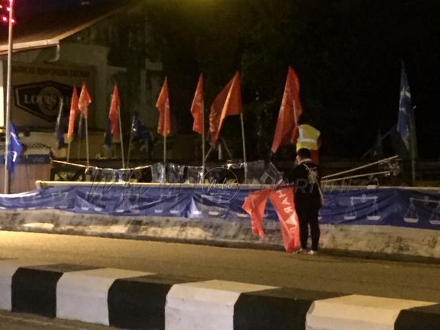 Parti diberi tempoh seminggu turunkan bendera, poster kempen