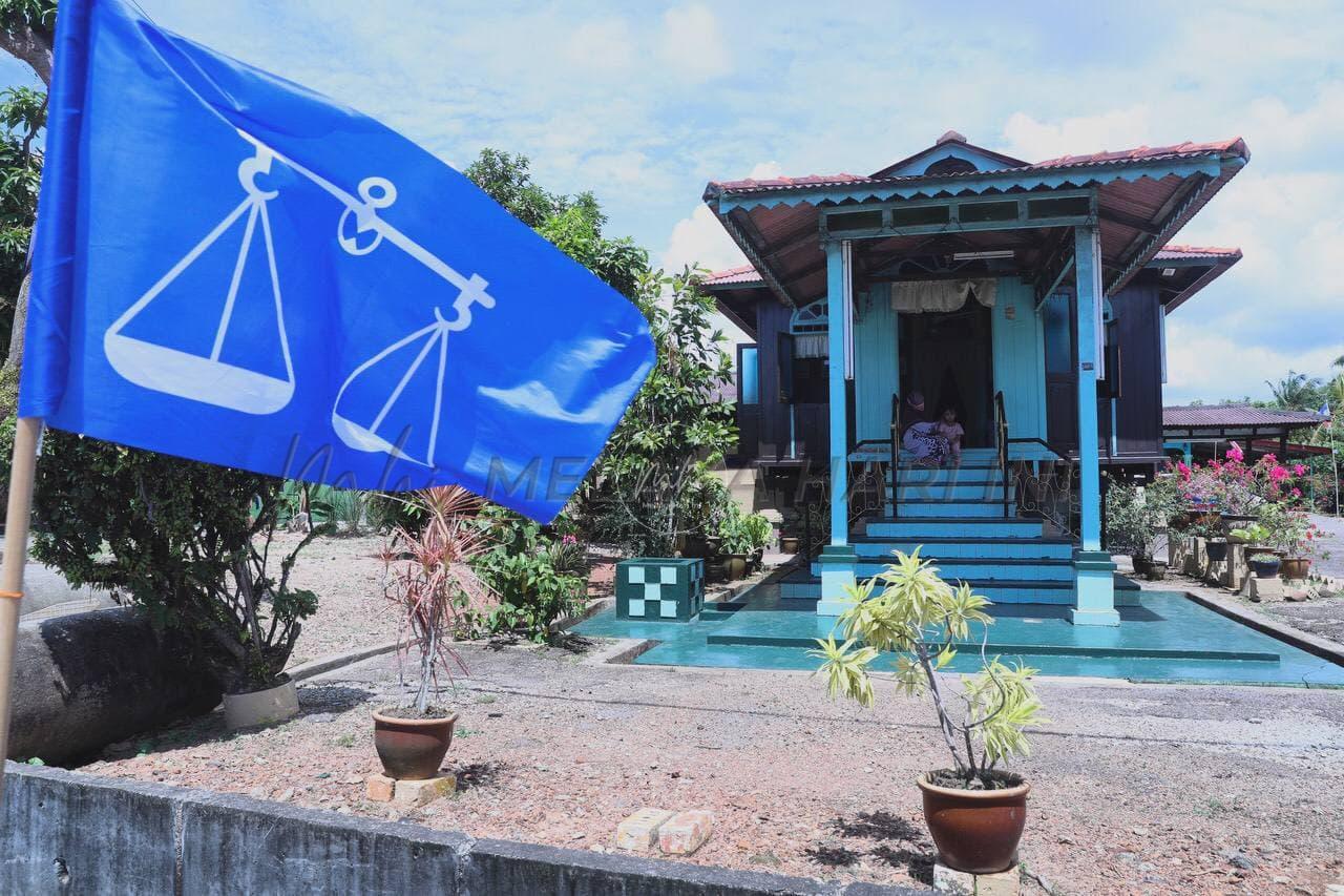 Bn bendera barisan nasional