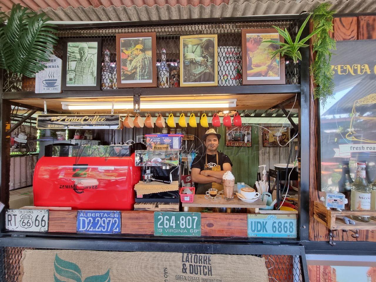 Kedai kopi ‘hipster’ ceruk kampung