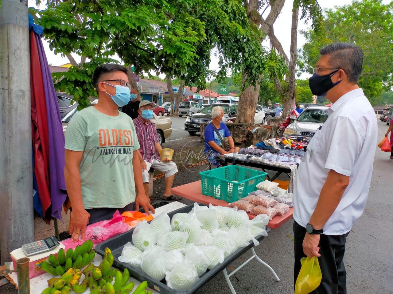 Calon BN Ayer Keroh sedia serah separuh elaun