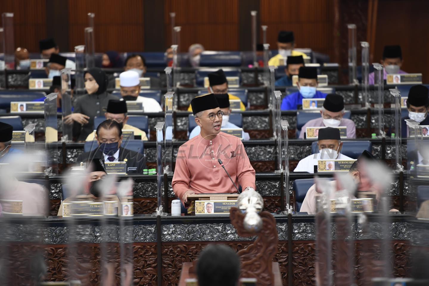 Tengku Zafrul : Pemulihan ekonomi berada di landasan betul melalui Bajet 2022