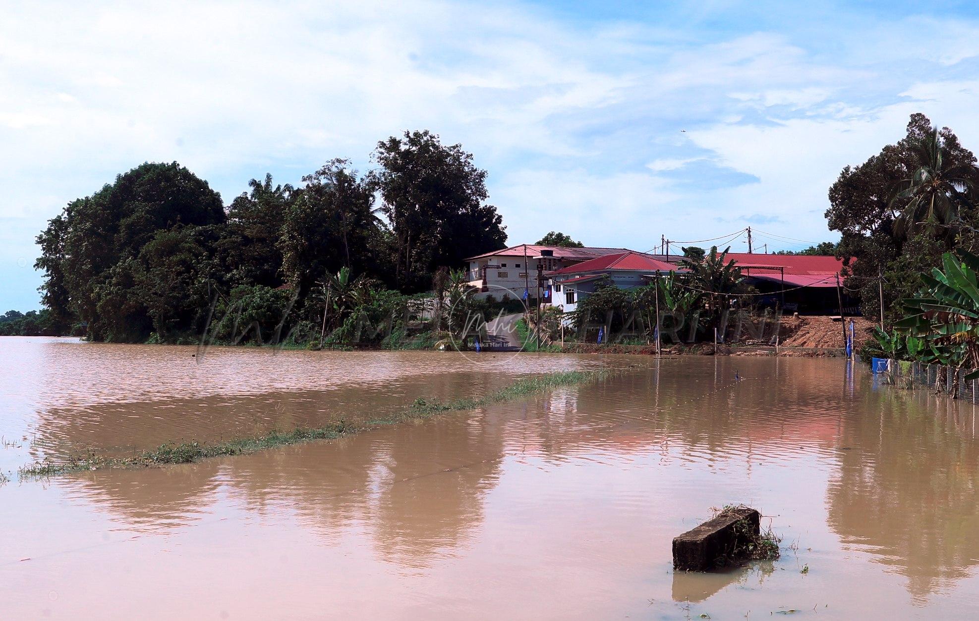 Banjir: Mangsa di Melaka berkurang malam ini