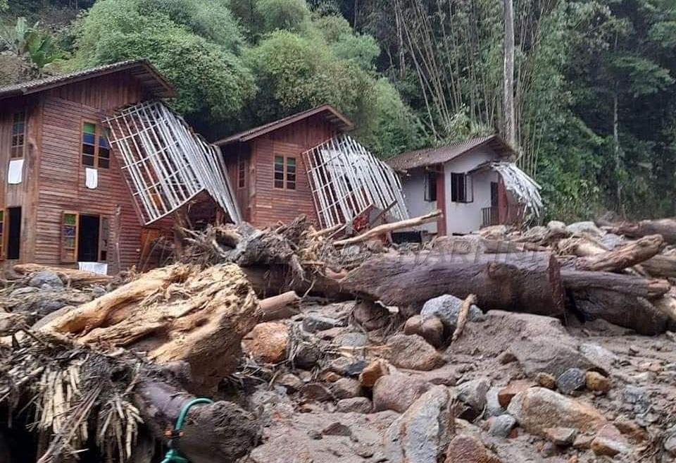 Tiga mayat mangsa banjir lumpur Telemong ditemukan
