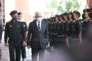 Hamzah zainudin4