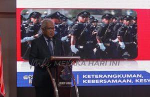 Hamzah zainudin5