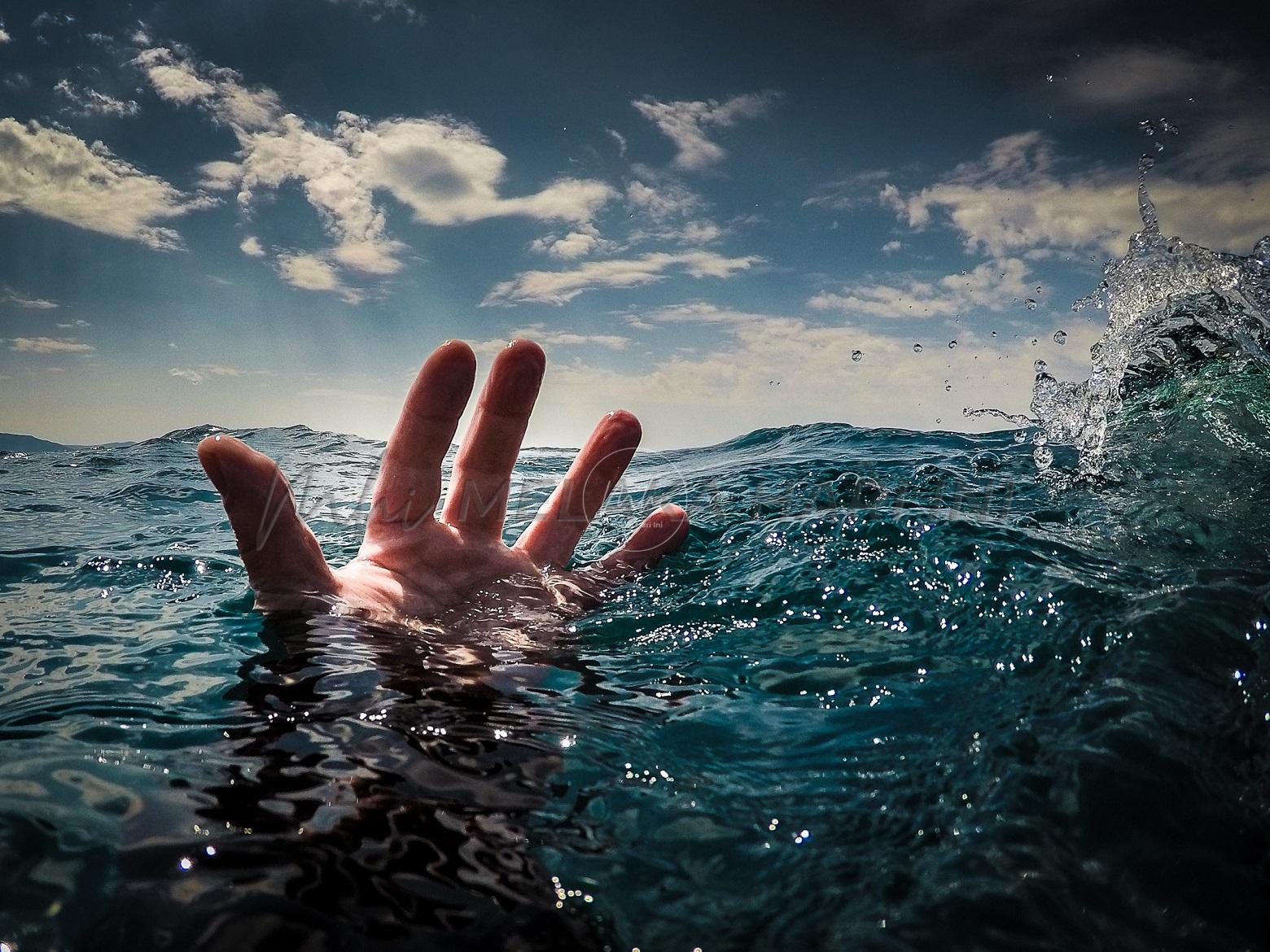 Wanita hilang ketika mandi di Pantai Penunjuk ditemukan lemas