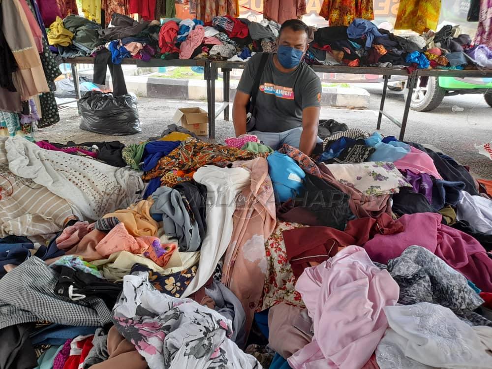 Pakaian terpakai hasil derma mangsa banjir dikongsi bersama