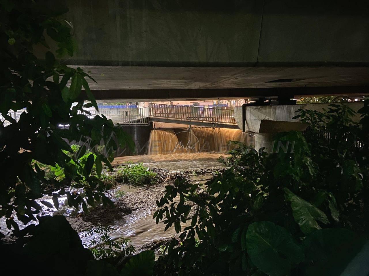 Pusat kawalan smart jps