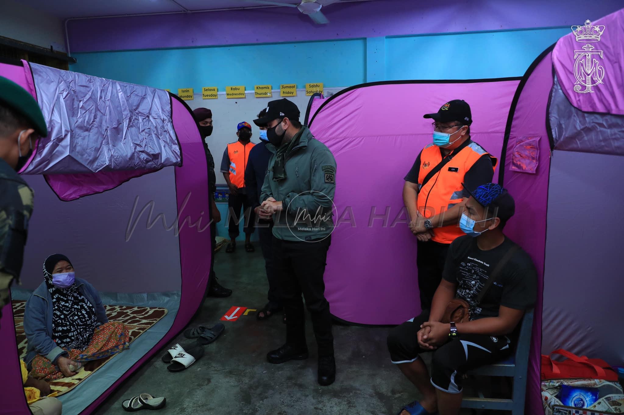 Hampir 18,000 khemah bencana disediakan untuk mangsa banjir di Johor