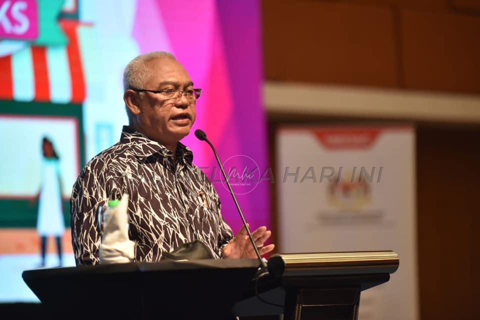 Kecualikan pelaksanaan gaji minimum RM1,500 bagi usahawan mikro – Noh Omar