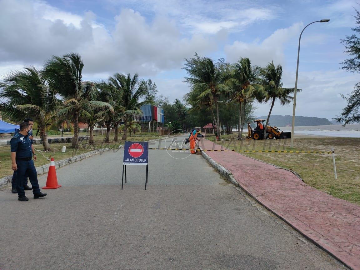 Pantai Air Papan ditutup sementara