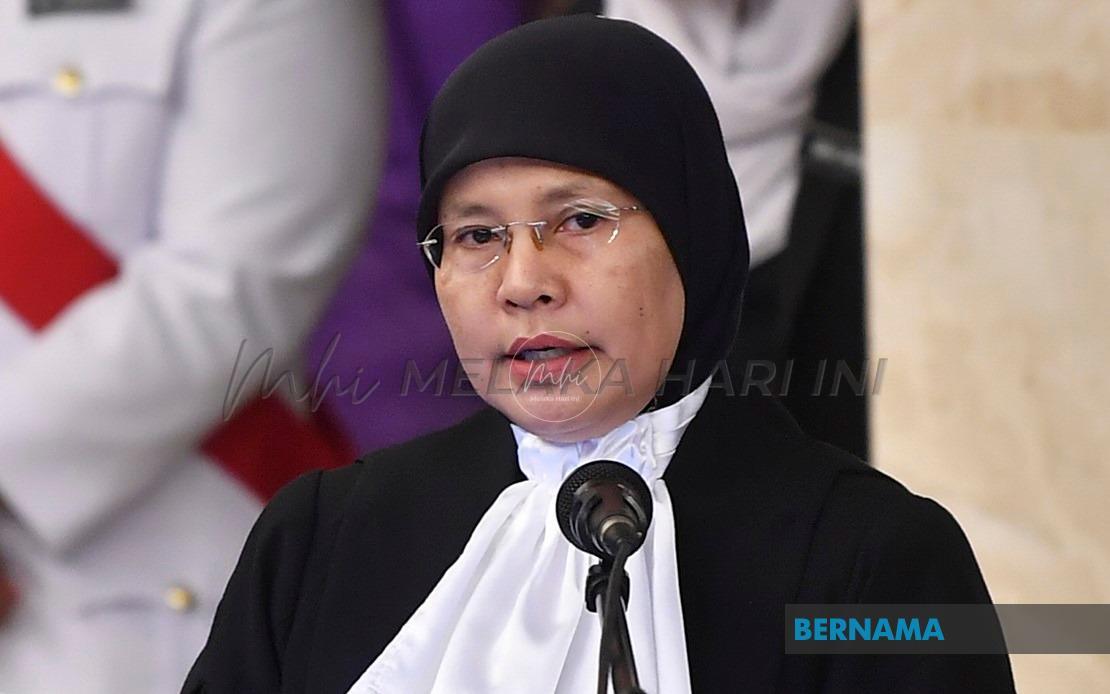 Tun tengku maimun tuan mat