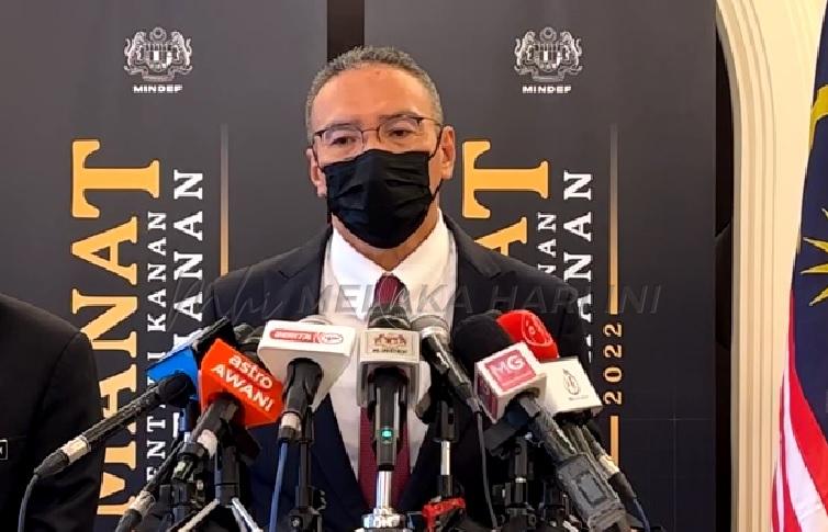 Taklimat untuk putuskan tarikh peralihan ke endemik minggu depan – Hishammuddin