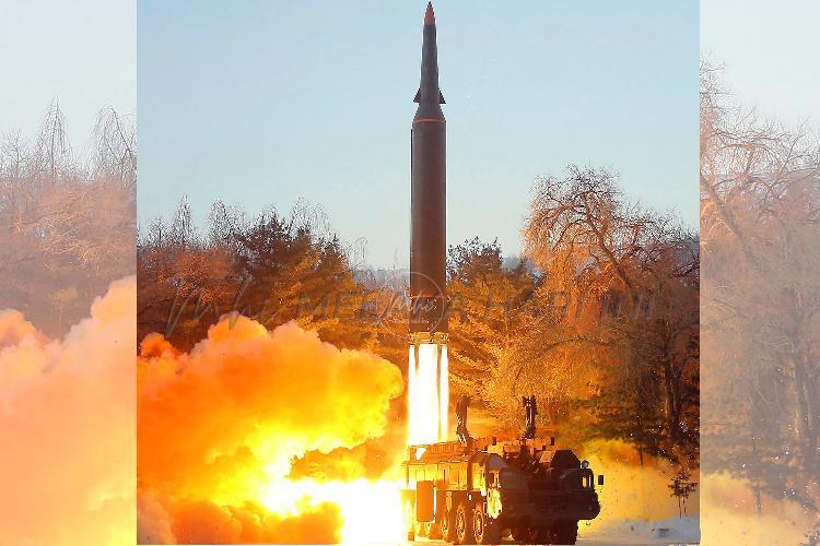 N.Korea fires ballistic missile into East Sea