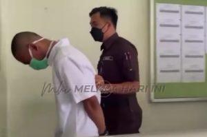 Remaja curi tabung masjid