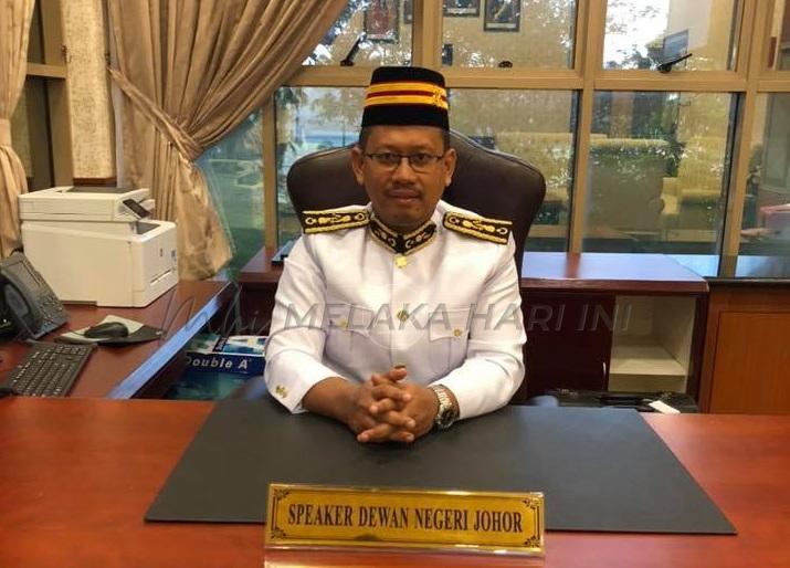 Speaker serah warta kerajaan pemasyuran memansuhkan DUN Johor kepada SPR
