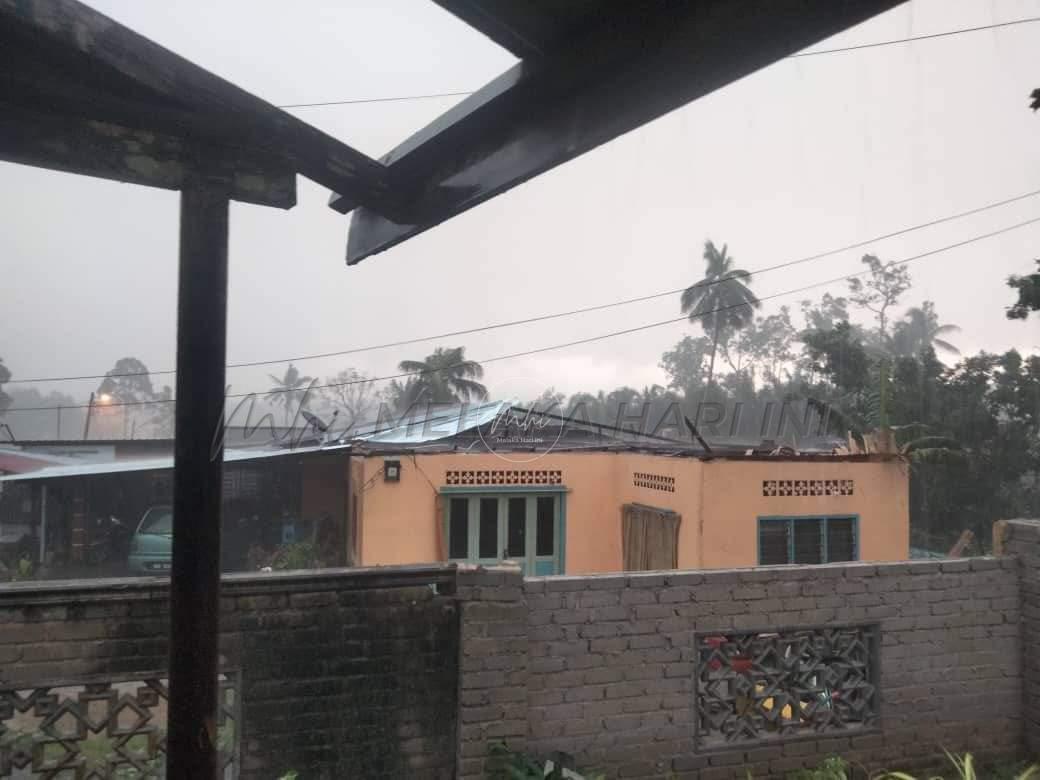 Lebih 20 kediaman di DUN Ayer Limau terjejas akibat ribut