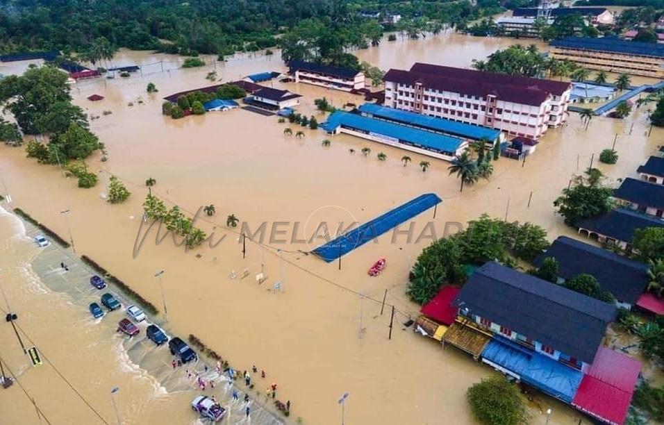 Banjir: Gangguan bekalan air di 44 kawasan di Hulu Terengganu