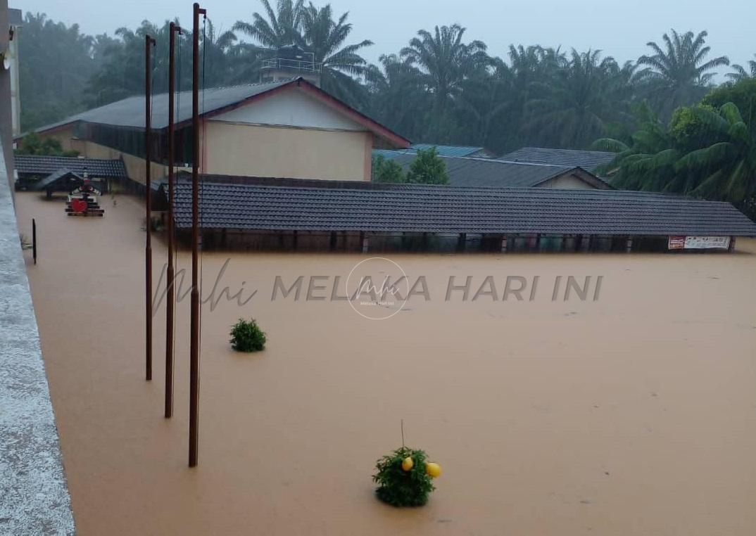 Gangguan bekalan elektrik di Terengganu ambil masa untuk dipulihkan – TNB