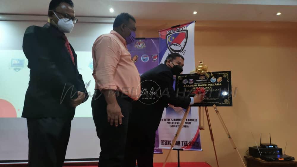 Akademi ragbi Melaka di SMK Telok Mas