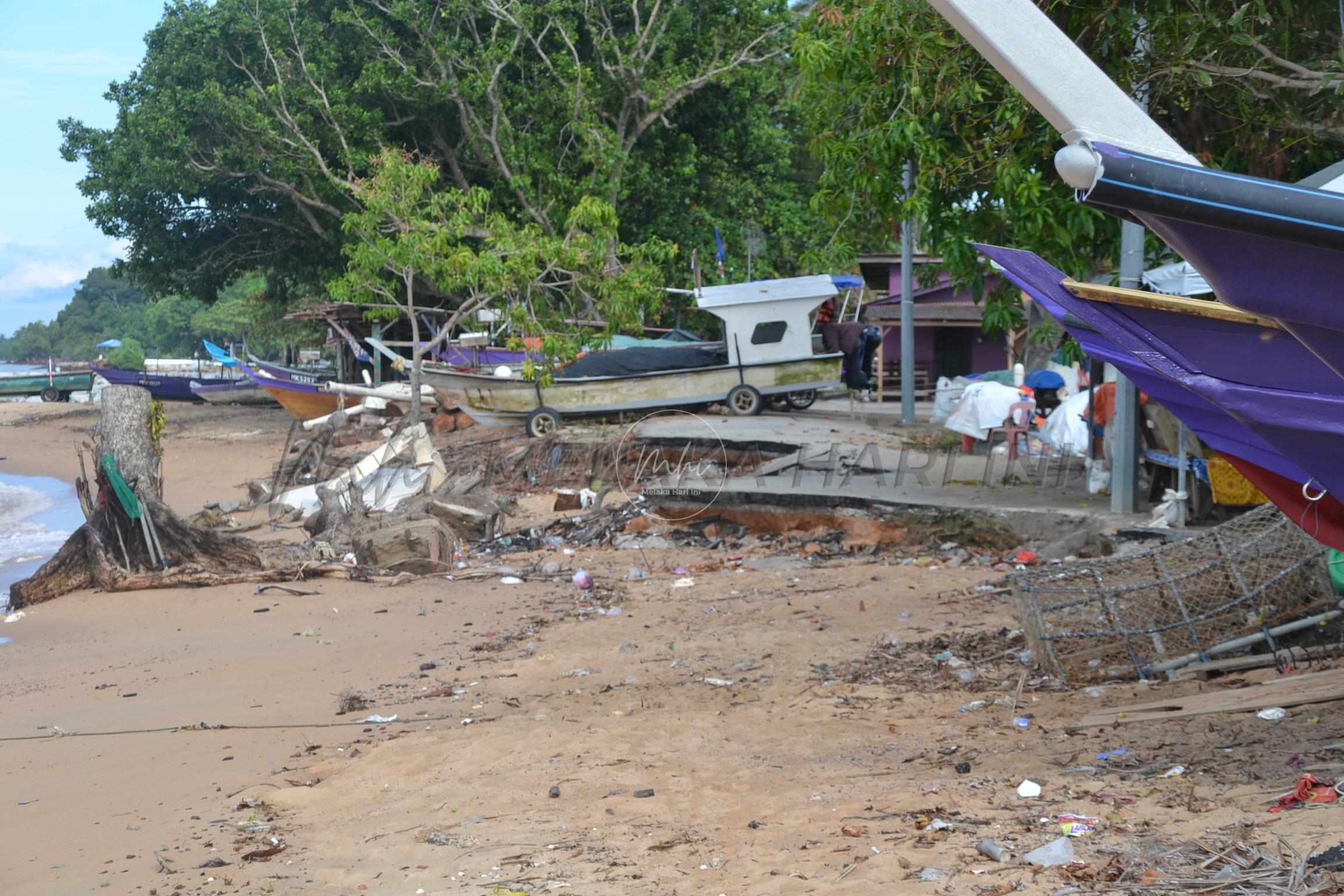 Pantai Tanjung Dahan diselamatkan dengan RM2.5 juta