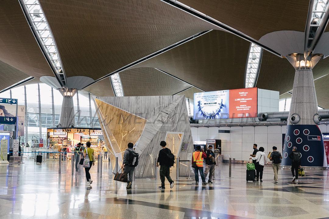 KLIA terima penerbangan antarabangsa pertama