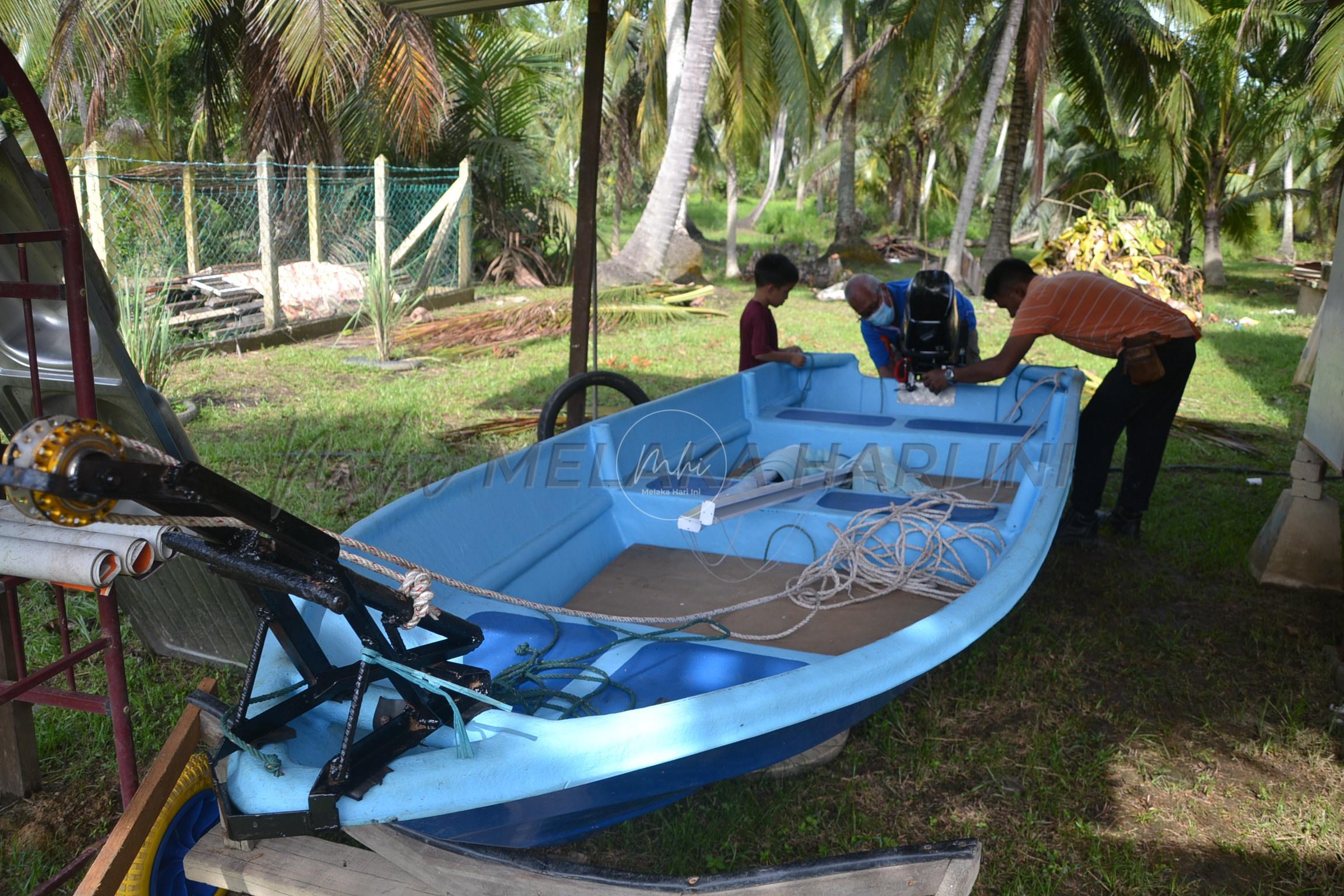 Berhabis hampir RM8,000 beli bot hadapi kemungkinan banjir
