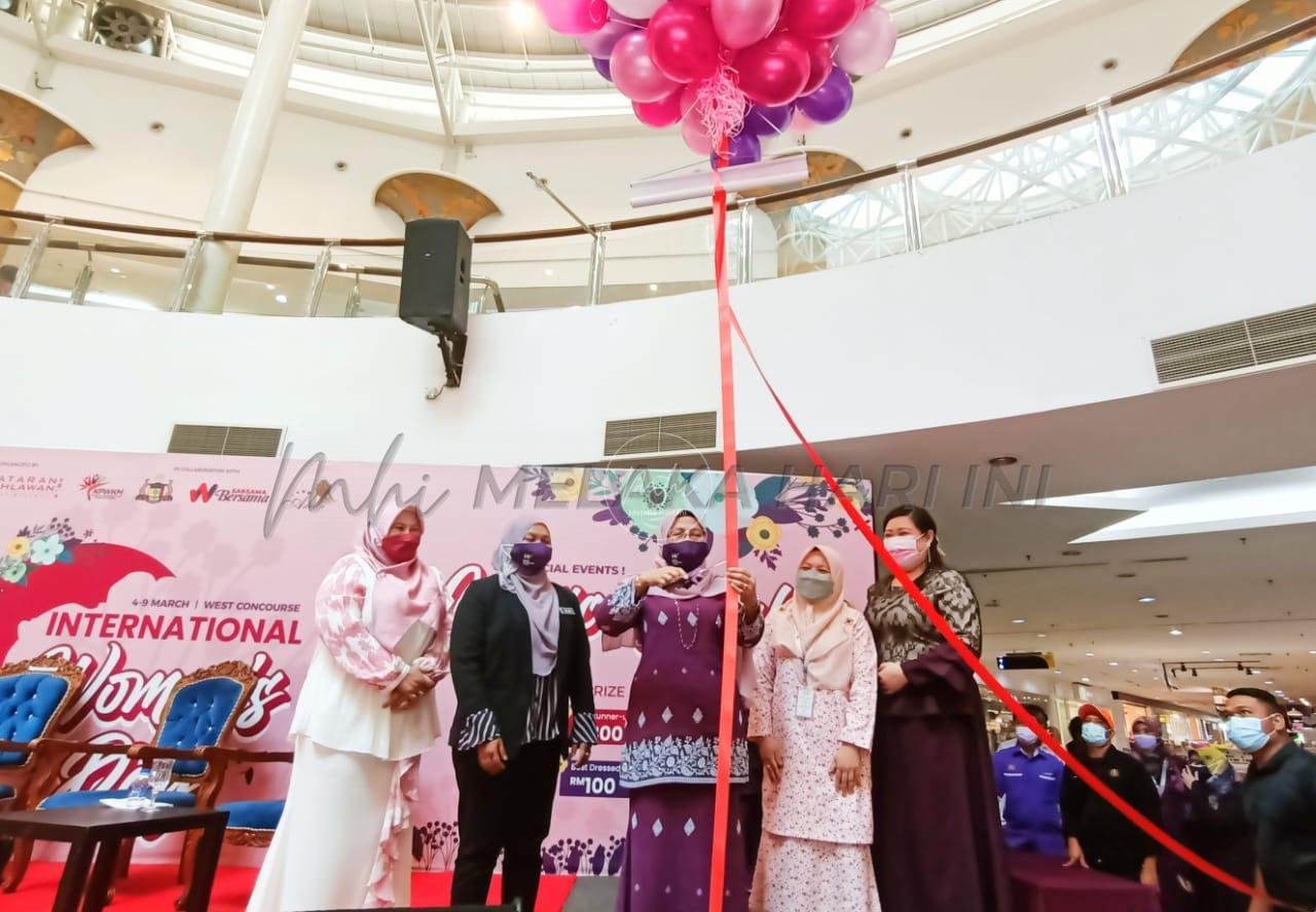Melaka capai 30 peratus penglibatan wanita sektor awam – Kalsom