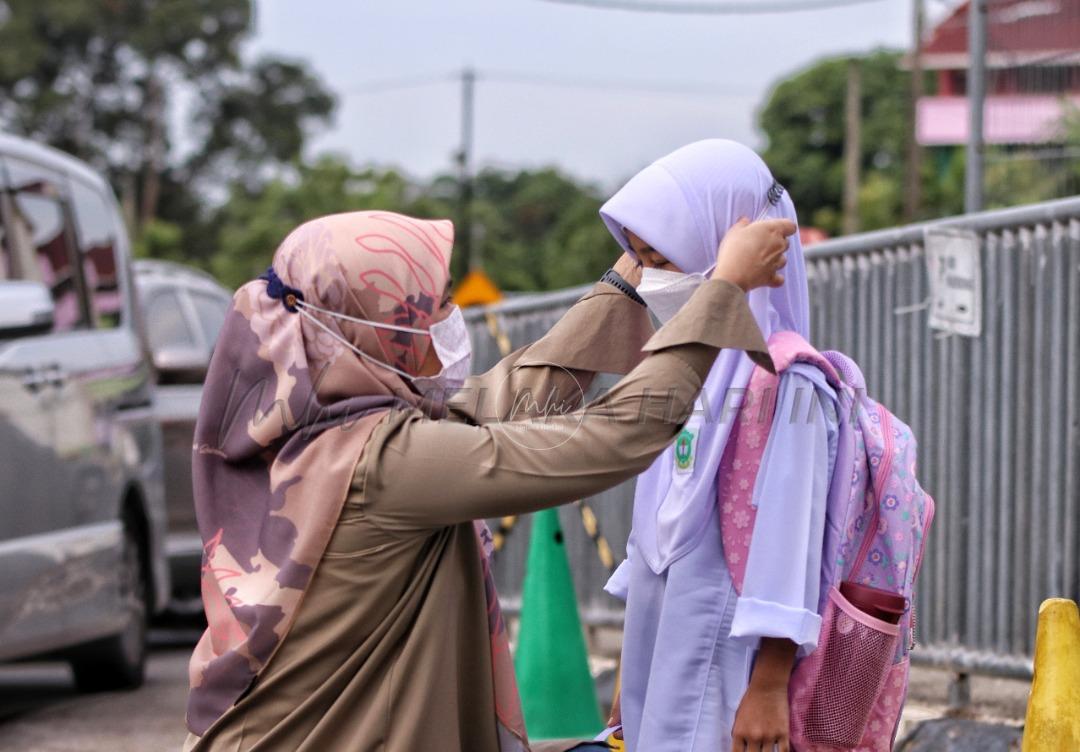 Ibu bapa bimbang, tapi pelajaran perlu diutamakan