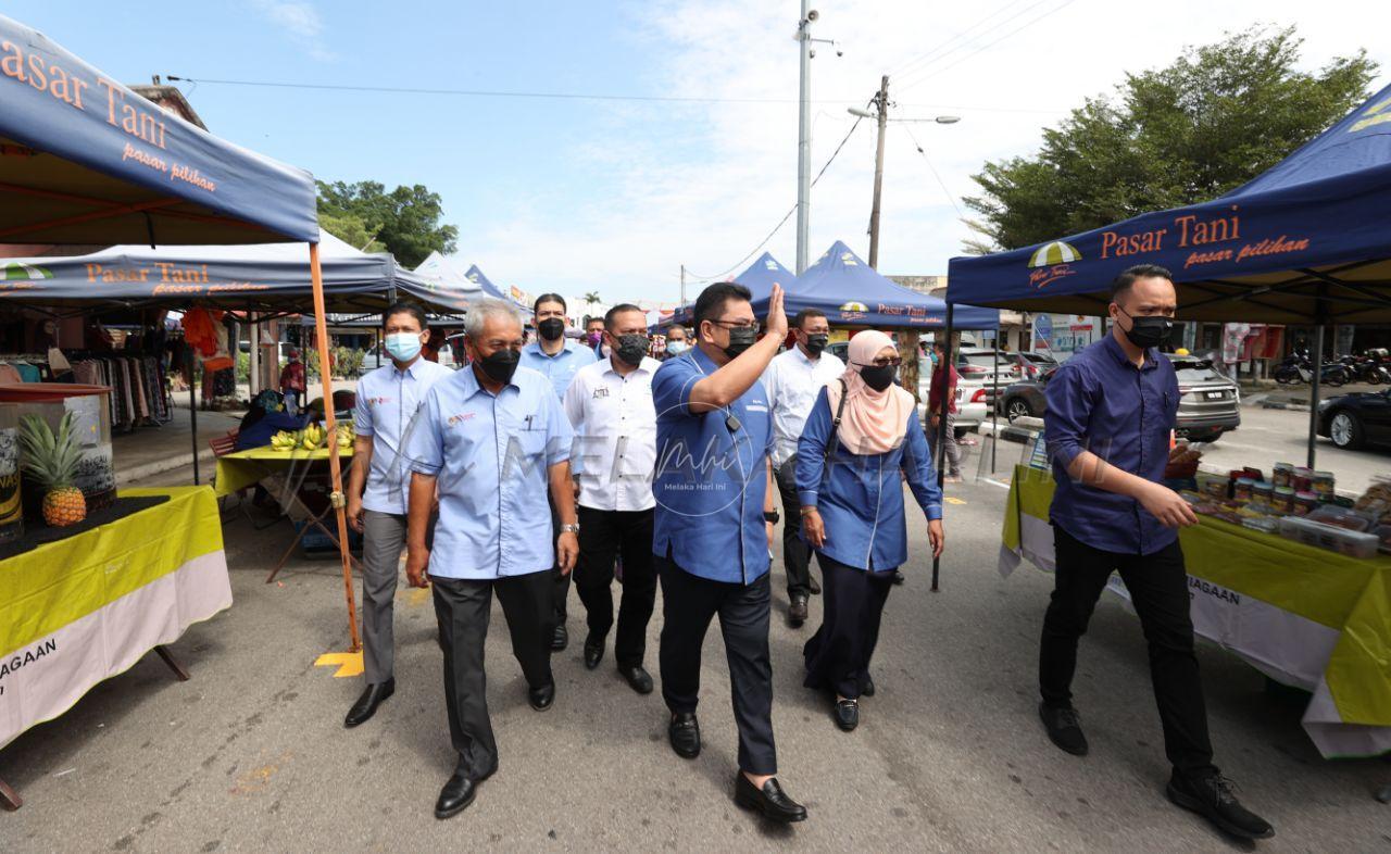 Jangan subahat dengan ‘geng plastik hitam’ – KM