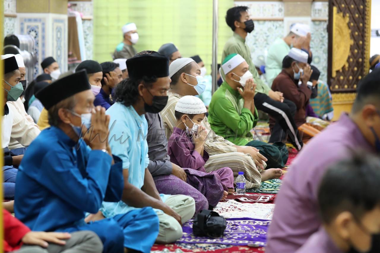 Tarawih pertama yang cukup berbeza tahun ini…