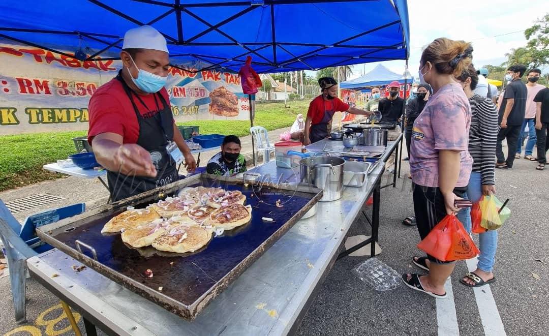 Bazar Ramadan: Mahal tapi berpada-pada