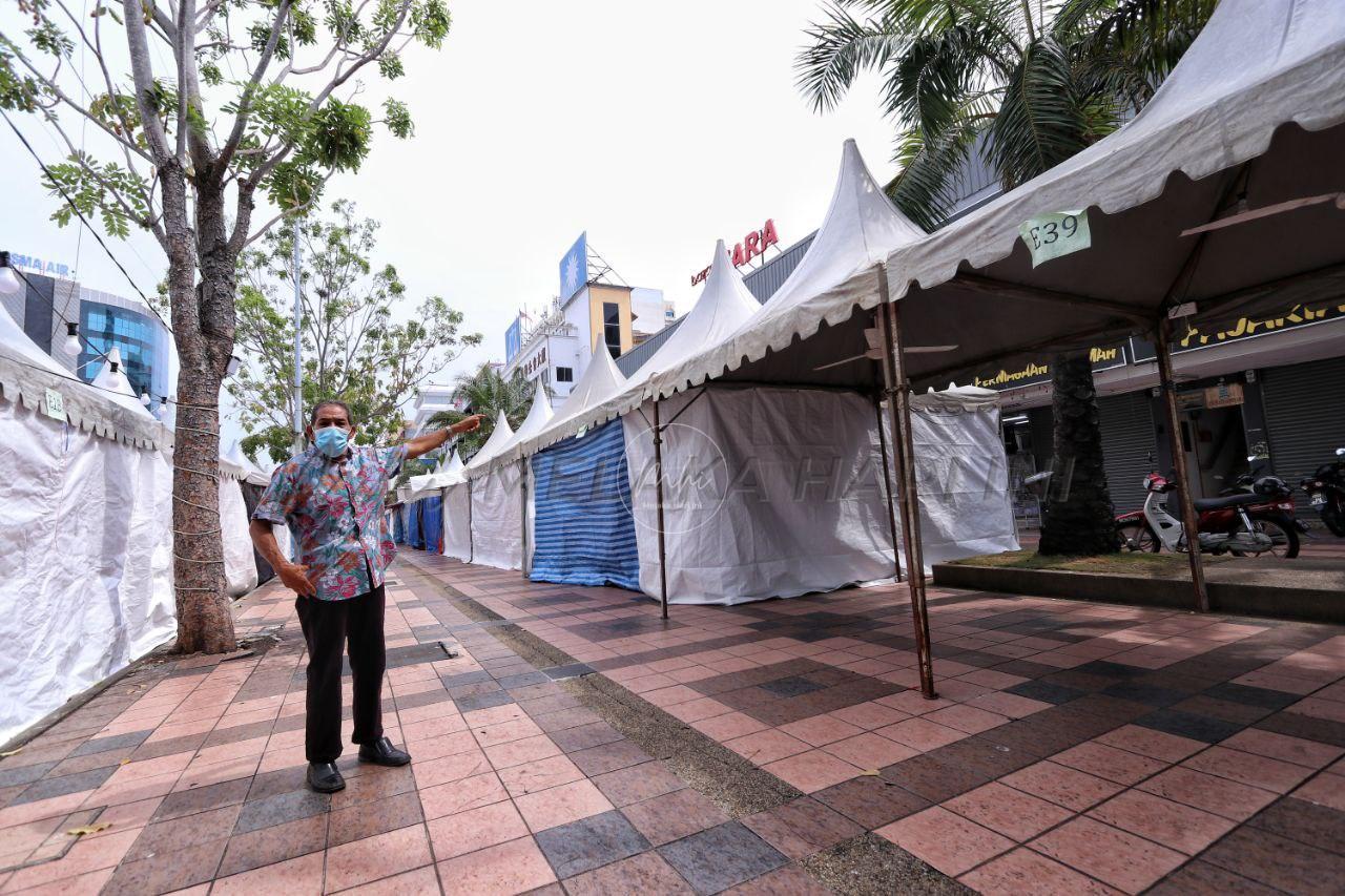 Peniaga dilema, premis terlindung sebalik khemah bazar Ramadan