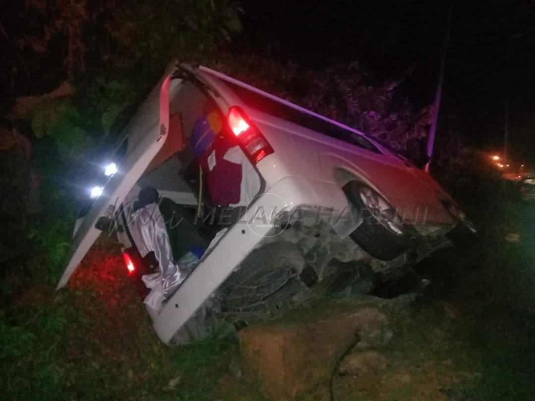 Van terbabas elak musang, 11 pelajar tahfiz cedera