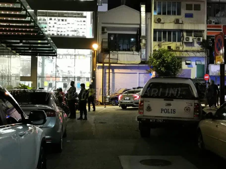 Kes tembak di Bukit Bintang: Tiga rakan didakwa membunuh