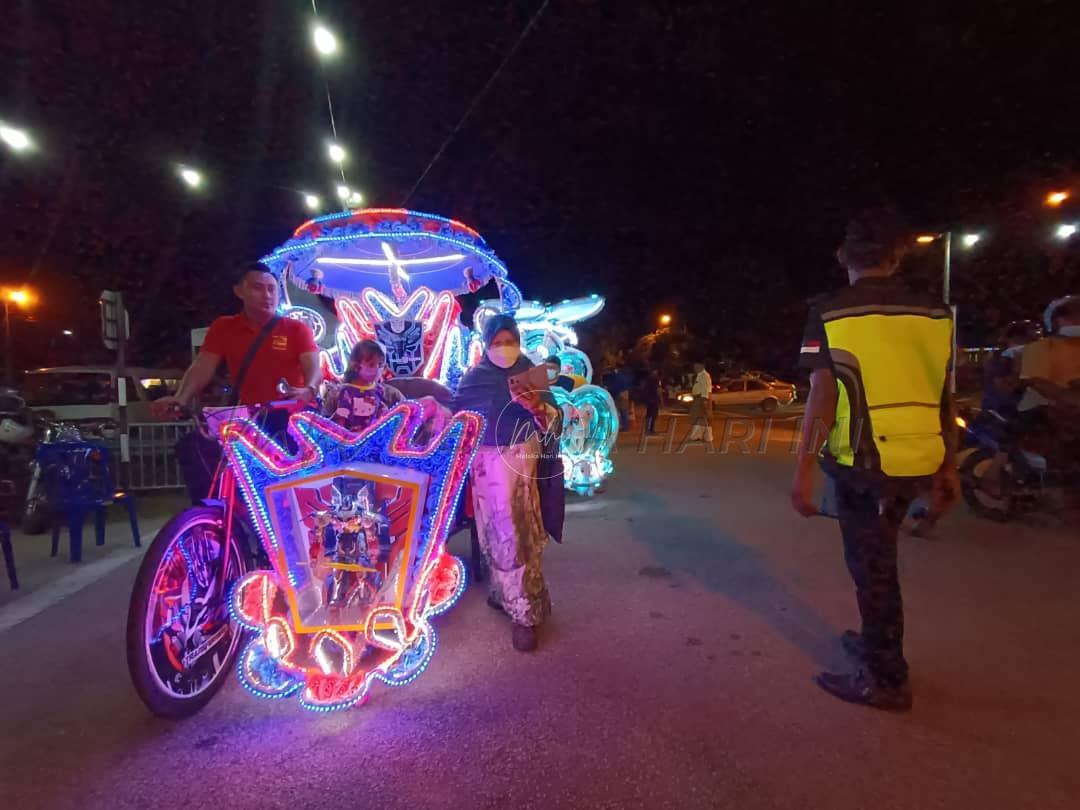 Naik beca percuma ke Rumah Terbuka Aidilfitri DUN Lendu