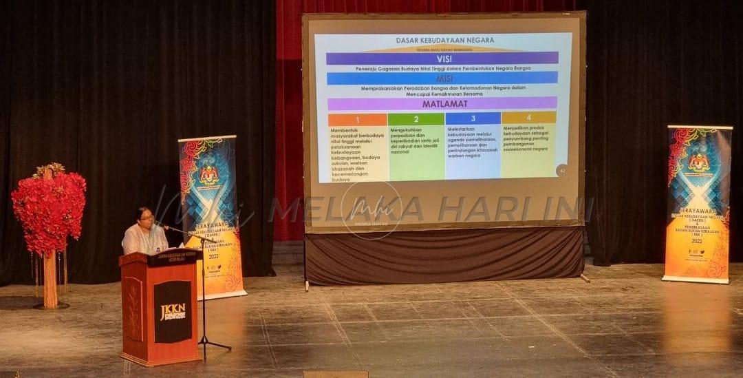 DAKEN pacu industri seni budaya negara