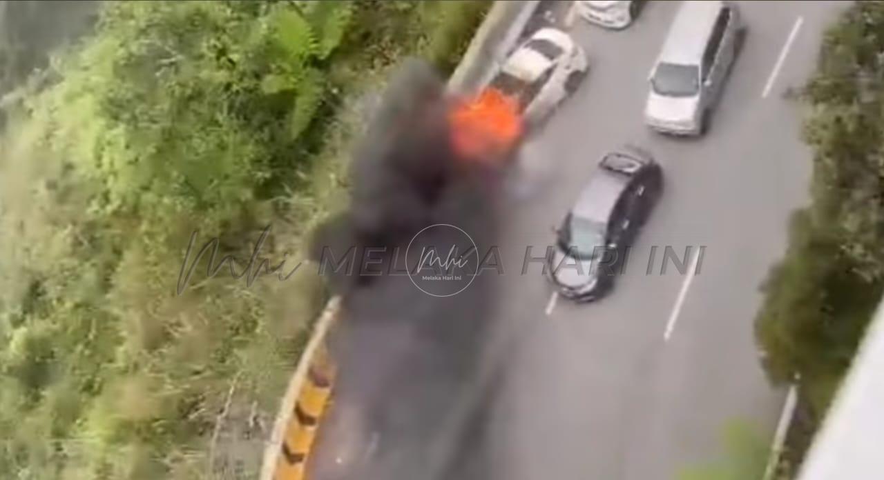 Lima sekeluarga terselamat kereta terbakar di Genting Highlands