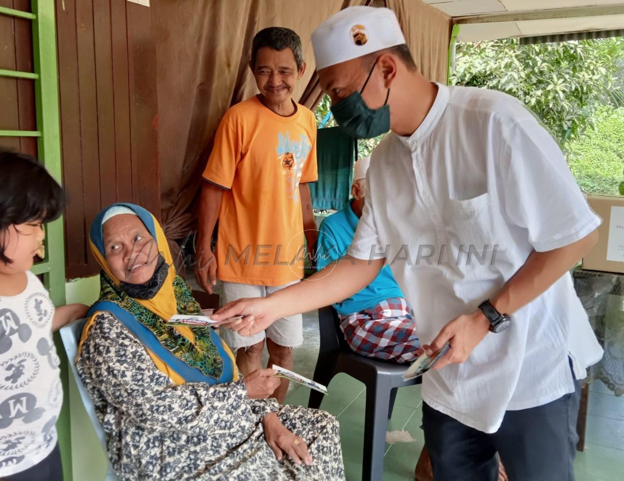 Lelaki galas amanah jaga anak angkat OKU, ipar sakit kronik