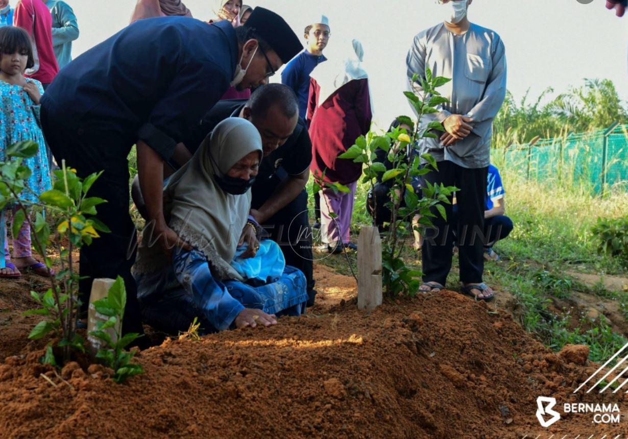 Jenazah tiga penuntut USAS selamat dikebumikan