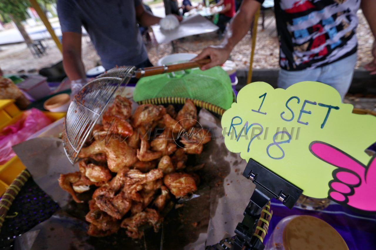 Ayam kurang: Peniaga tiada pilihan terpaksa naikkan harga