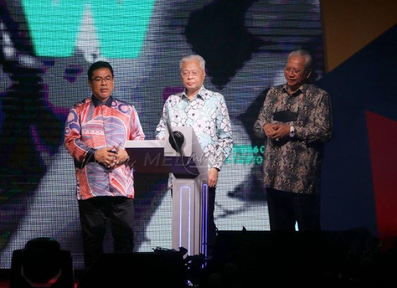 Tangkis kemunculan ‘wartawan segera’ – PM