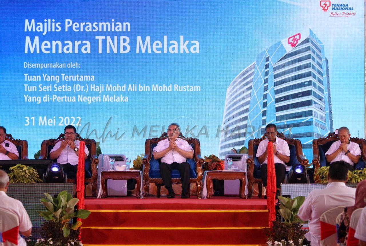 TYT rasmi Menara TNB Melaka