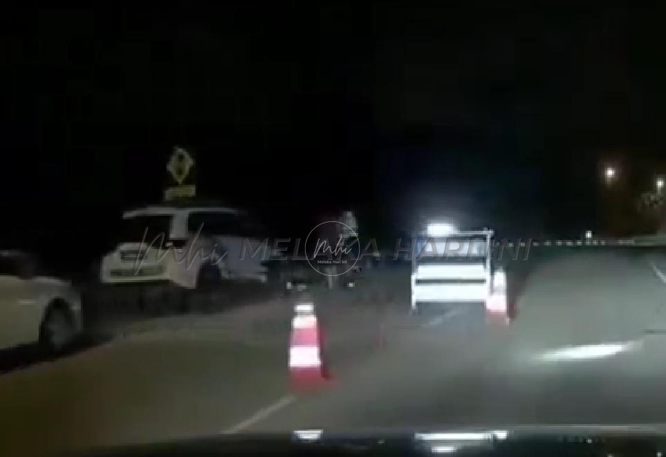 Polis siasat video tular anggota trafik kasari lelaki