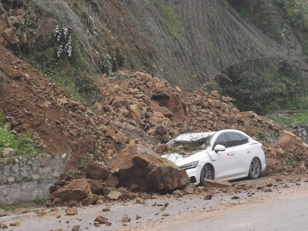 Gempa bumi gegar Sichuan, China, operasi menyelamat dilancarkan