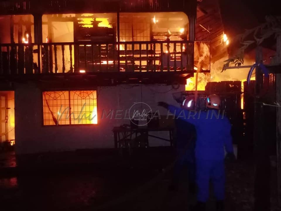 Dua wanita maut dalam kebakaran lima rumah di Tawau