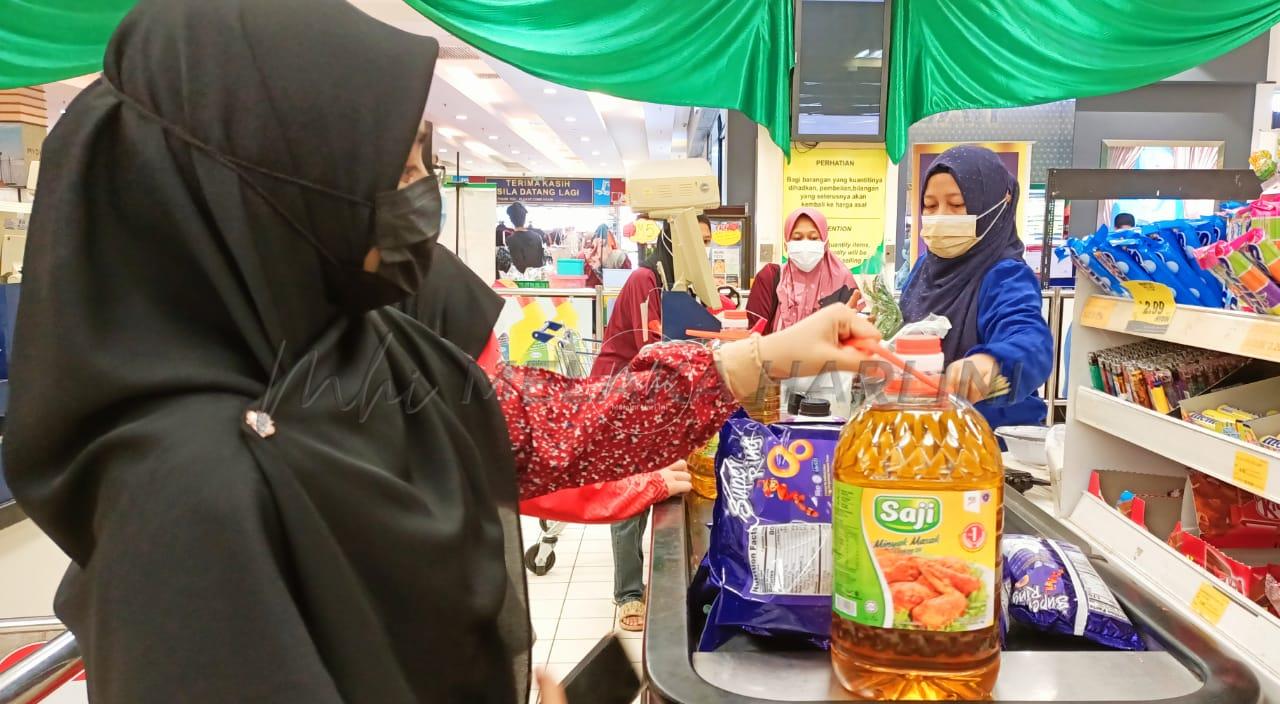 Harga siling minyak masak botol baharu bermula 8 September – Annuar