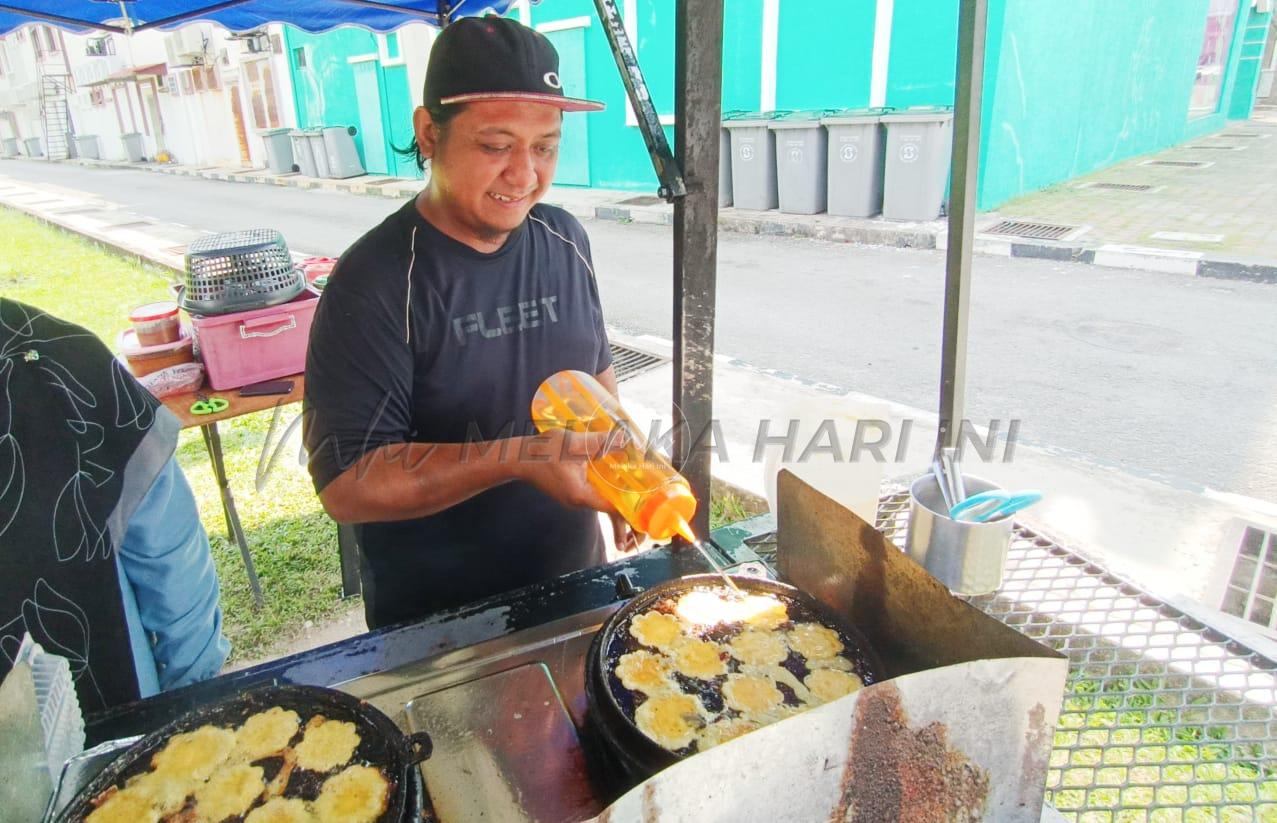 Minyak masak paket tiada, terpaksa cari merata tempat – Peniaga