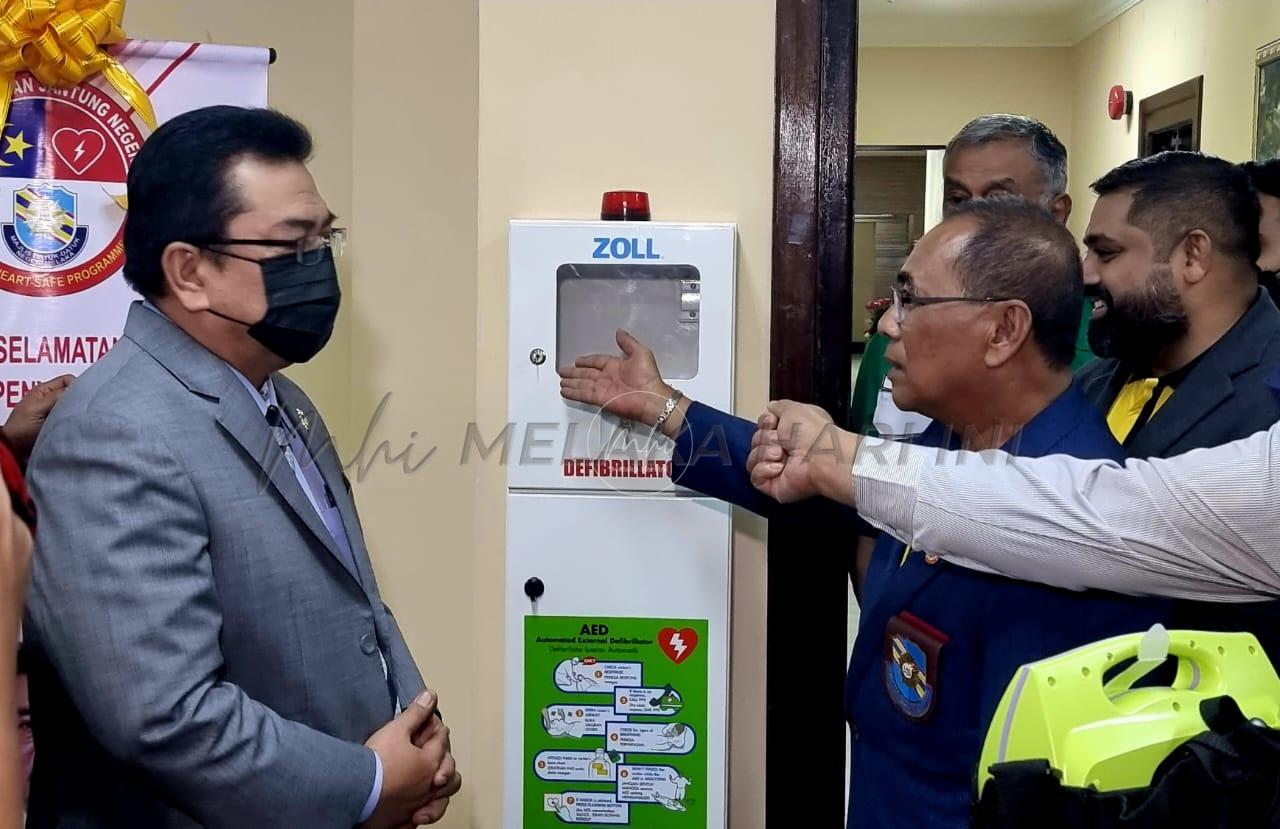 Empat alat AED dipasang di Seri Negeri, atasi serangan jantung